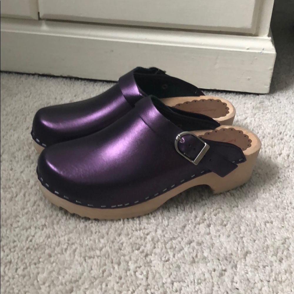 Hanna Anderson Kids clogs